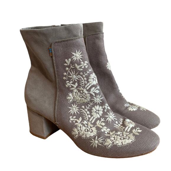 TOMS Embroidered Heritage Canvas Evie Booties 9.5 - Picture 1 of 16